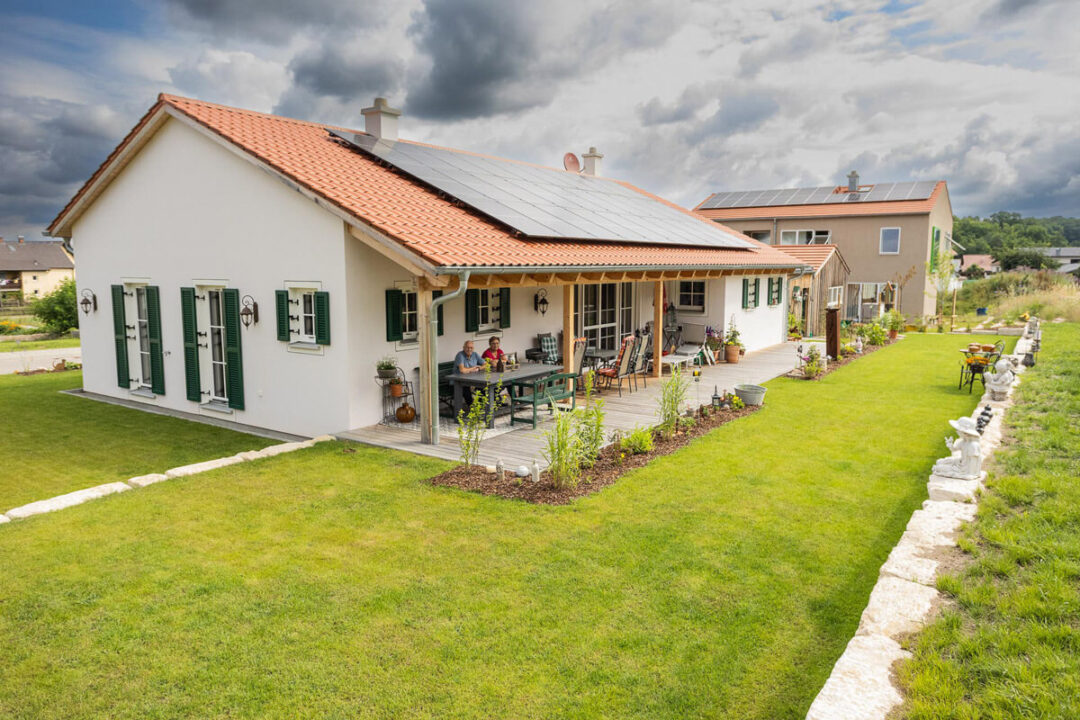 Baubiologisches Holz-Lehm-Haus Familie Singer