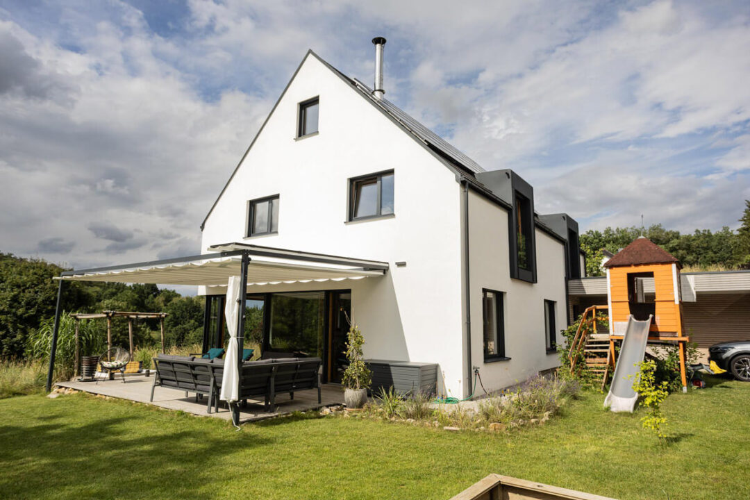 Baubiologisches Holz-Lehm-Haus Familie Rudholzner